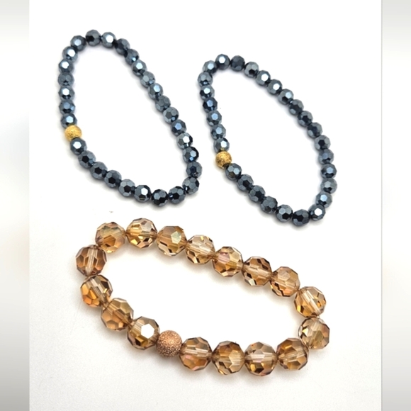 ๐ข3/$19๐ข Lot of 3 Crystal Glass Beaded Bracelets Stretchy 1 Size Fits All - Picture 2 of 6